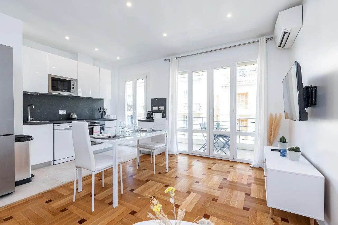 Apartmán Quiet 1 Bdr Downtown Terrace Ac & Parking Nice 0*,
