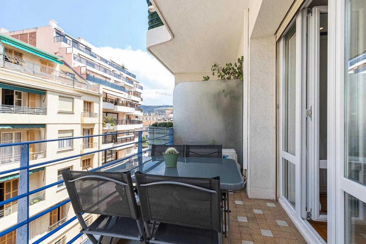 Ferienwohnung Quiet 1 Bdr Downtown Terrace Ac & Parking Nizza